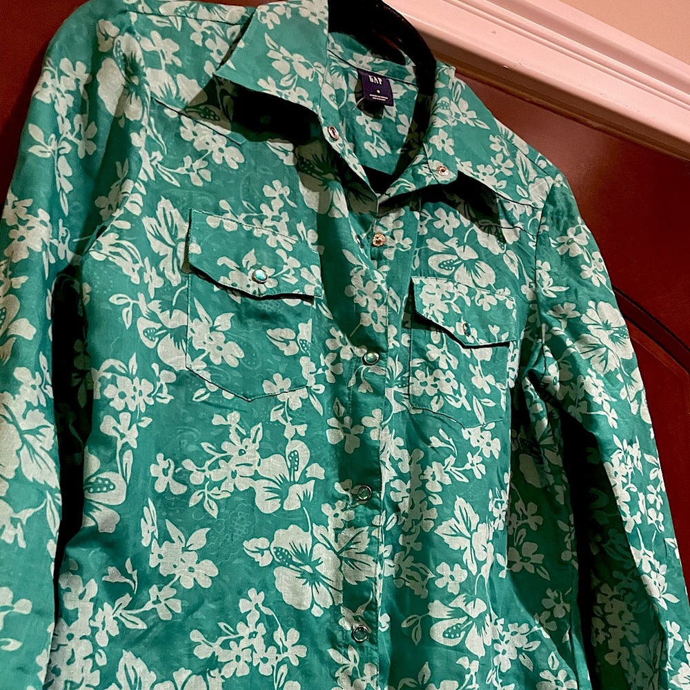 Gap Small Aqua Green Lightweight Floral Blouse EUC